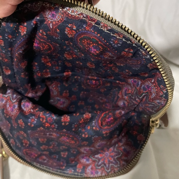 Marc Jacobs Brown Leather Petal to the Metal Crossbody Bag - Picture 2 of 9